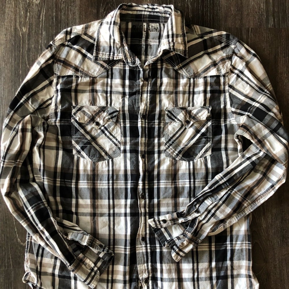 Reclaim buckle brand button up shirt size large